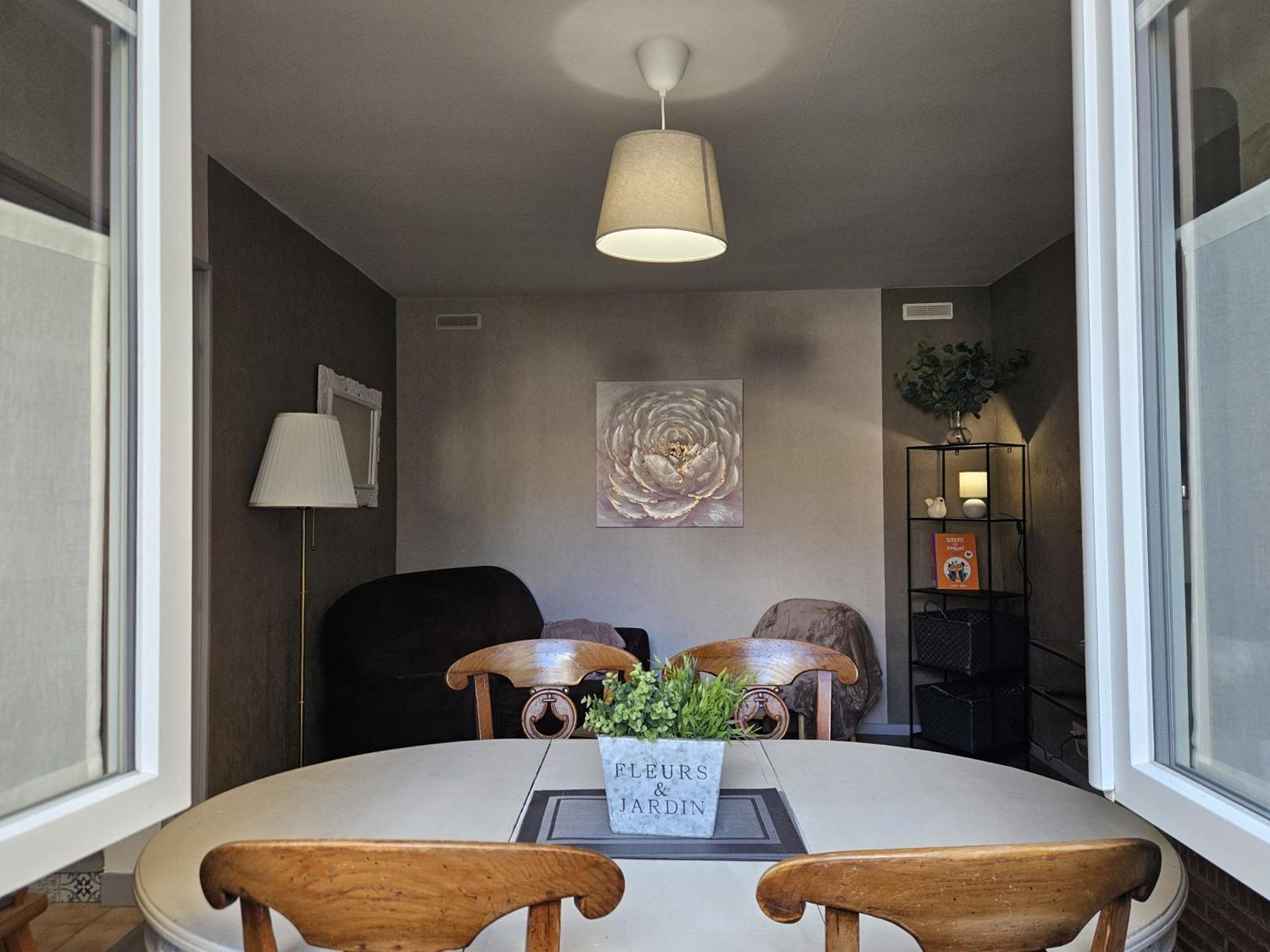 Holiday home Regard Sur Le Chateau