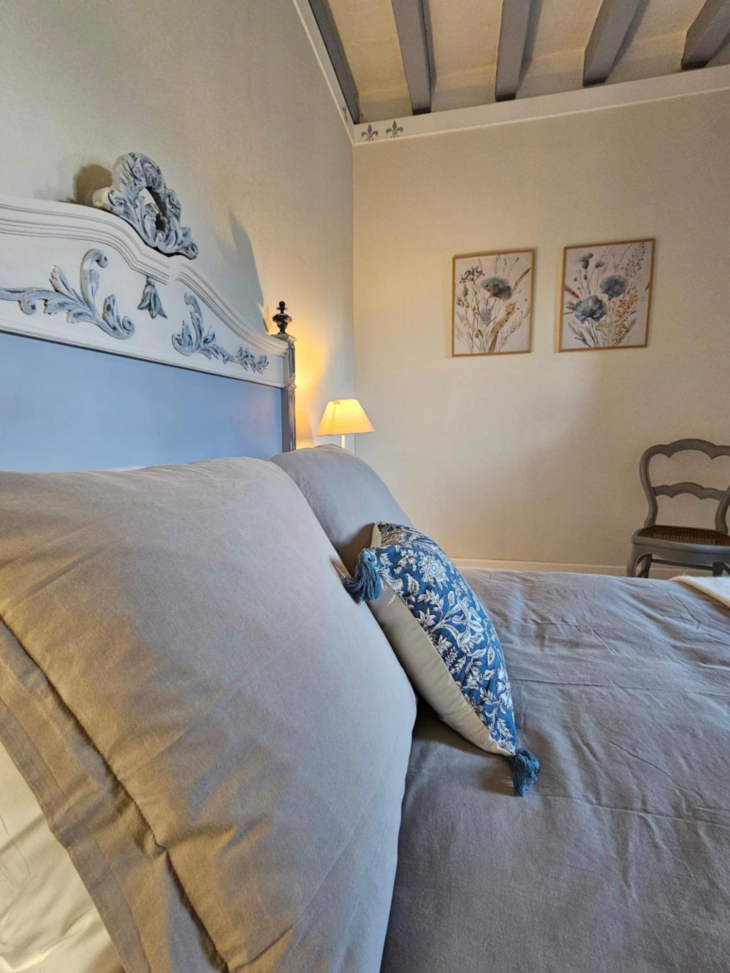 Holiday home Regard Sur Le Chateau